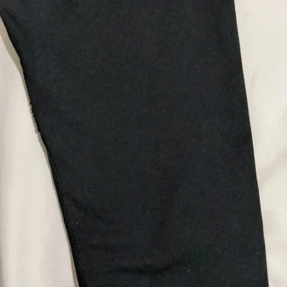 FABLETICS Define PowerHold Mid-Rise Capri, Color Black Size XS - Picture 11 of 14